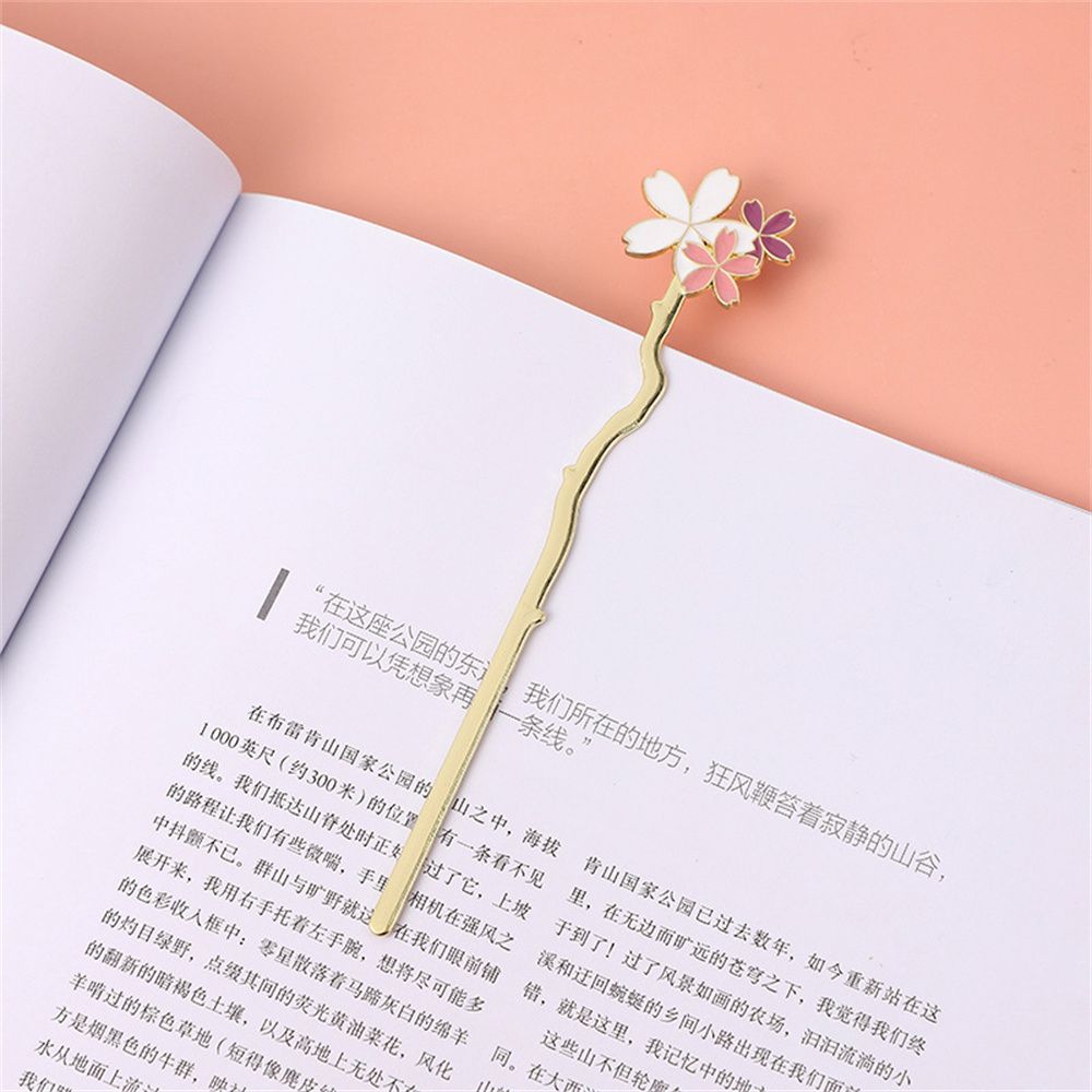 Resin Art Bookmark - Metal Sakura Bookmark Creative Flower Book