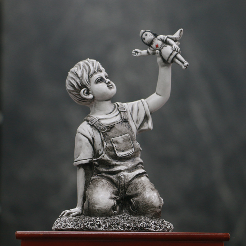 Resin Art For Anniversary Gift - Banksy Statuette Art Crafts Tribute Nurse